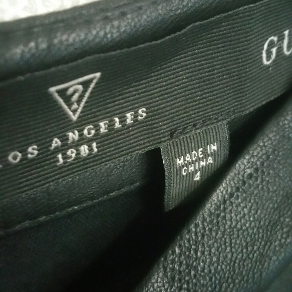 Huesos lace short